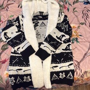 Hot Topic Black and White Hooded Cardigan